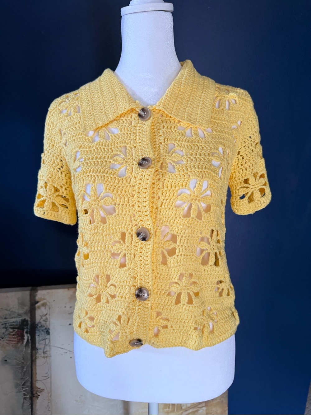 Stoned Immaculate Amelie Daisy Crochet Cardigan Small Yellow